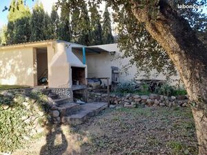 Appartement dans villa avec jardin a louer F3 St Esteve