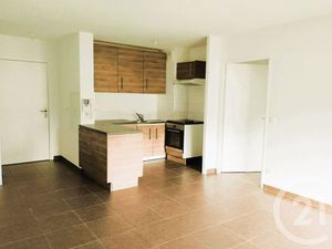 Appartement à louer - 2 pièces - 40 m2 - Artigues Pres Bordeaux - 33 - AQUITAINE