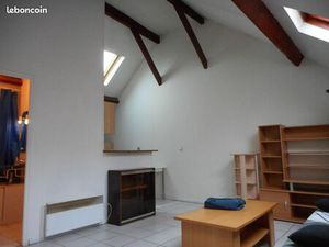 Studio meuble de 36m2 avec place de parking prive