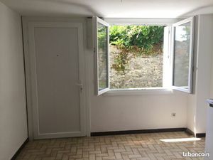 Studio proche Fac  Audencia et Staps