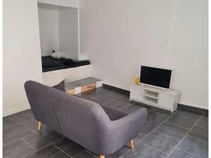 T1 refait à neuf semi meublé