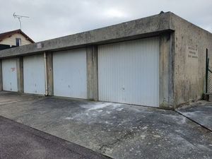 Location garage rue paul bert