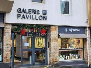Vente Bureaux et commerces à Auray Centre Ville Historique (56400) : à vendre / Auray Cent