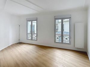 PARIS 15 - STUDIO EN PRAFAIT ÉTAT MÉTRO PASTEUR