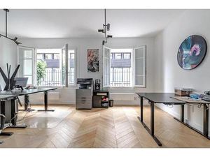 Élégant 3 pièces rénové avec souplex à Paris 15e