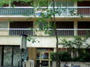 EMPLACEMENT DE PARKING