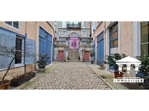 HYPER CENTRE-CHALON SUR SAONE-APPARTEMENT SUR COUR AU CALME-4 PI