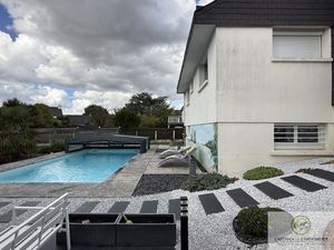 MAISON D'ARCHITECTE AUX VOLUMES UNIQUES