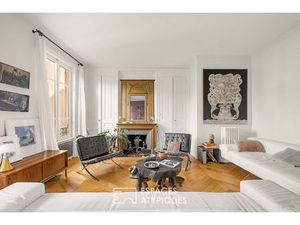 Maison de caractère en hyper centre de Sainte-Foy-lès-Lyon