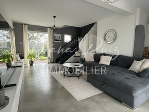 TRÉLAZÉ Quartier de la Quantinière Maison familiale 4 cha