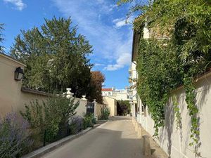 Maison de ville  6 pièces  hyper centre Notre-Dame  double box intégré