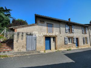 MAISON DE VILLAGE AVEC GRAND JARDIN A VENDRE A PARISOT