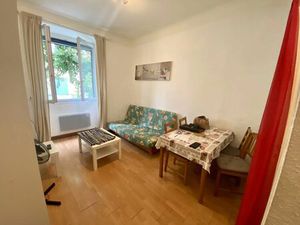 Location appartement 2 pièces 31 m² à Gréoux-les-Bains (04800)