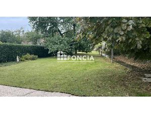 PAVILLON RENOVE DE 1964 sur + de 1.000 m2 de terrain clos et arboré