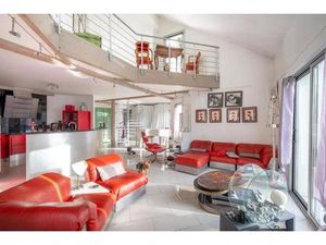 Maison d'architecte exceptionnelle  piscine et parc