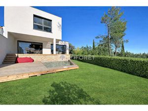 NIMES - PROCHE CHU - VILLA CONTEMPORAINE 5 PIECES AVEC PISCINE