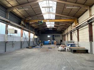 Vente/Location local d'activités JASSANS RIOTTIER 640 m²