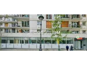 Grande surface disponible au coeur Quai de la Loire