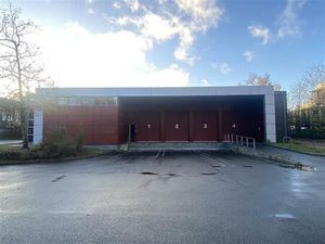 Location local d'activités MERIGNAC 2 606 m²