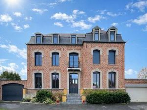 Maison de luxe de 240 m2 en vente Cambrai  Hauts-de-France