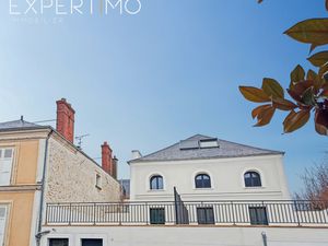 Magnifique 3 pièces avec terrasse dans résidence rénovée au coeur d'Etampes proche de la g