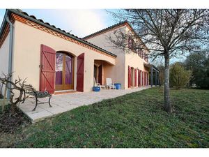 L'élégance du Gers alliée au confort contemporain ? Maison T6  167 m²