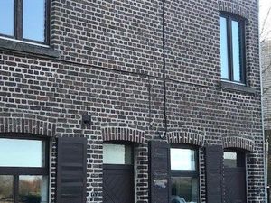 Volledig te renoveren (2 woningen).