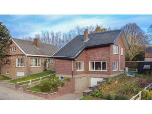 Een degelijke  vrijstaande woning te Lembeek!