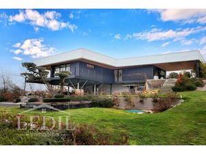 Maison d'architecte avec vue dominante