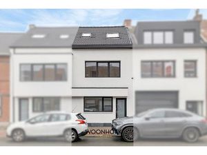 Gerenoveerde  4-slpk woning met 2 badkamers en tuin!