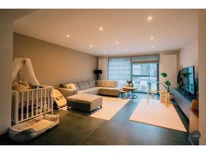 Lichtrijke en instapklare woning vlakbij het centrum