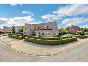 Villa op prachtige  groene locatie te Lennik