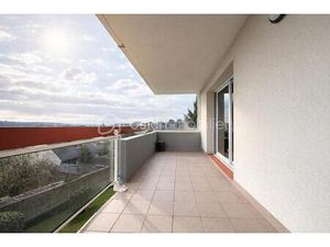 Appartement de 73 83 m² à Locmine