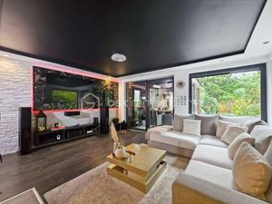 Pavillon de 150 m² à Piscop