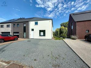 Gebouw gemengd gebruik te koop in Geraardsbergen