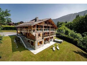 Les Carroz - Magnifique ferme de 6 chambres récemment rénovée aux Carroz