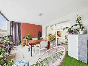 Vente appartement 4 pièces  77.00m²  Tournon