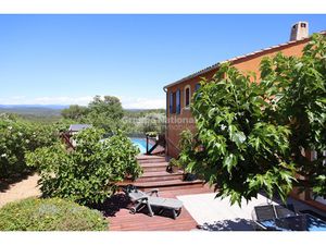 Le Thoronet - villa 4 chambres avec grand garage sur terrain de 1500m²