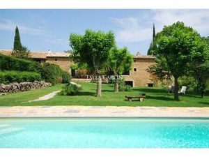 Maison de luxe de 4 chambres en location à Uzès  Occitanie