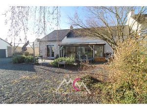 SAINTE-ANNE-SUR-BRIVET  Maison en pierre rénover