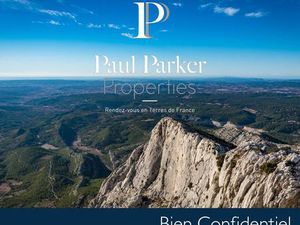 Rare autour d'Aix En Provence 735 m2 habitables (Terrain 21599 m2)