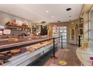 Commercieel te koop in Menen met 3 slaapkamers