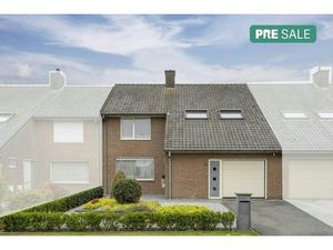 Huis te koop in Harelbeke met 4 slaapkamers
