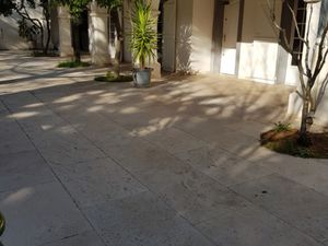 Rez-de -villa à louer  2 chambres  905€