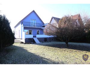 HÉGENHEIM PROCHE FRONTIÈRE BELLE MAISON DE 100 M2 SUR 6 ARES