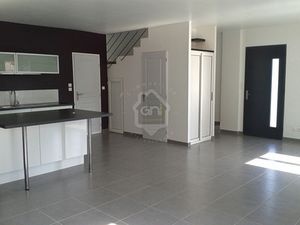 Maison 3 chambres  jardin  garage