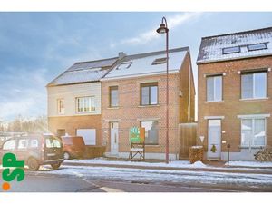 Huis te koop in Geel met 4 slaapkamers