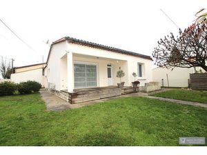 Location maison 4 pièces 80m2 Saintes 17100 - 915 € - Surface Privée