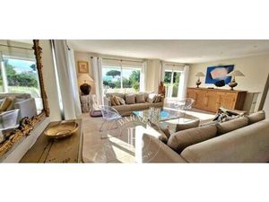 Prestigieuse maison de campagne de 360 m2 en location Grimaud  Provence-Alpes-Côte d'Azur