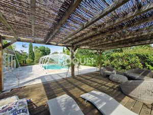 Maison Lagrave 7 pièce(s) 260 m2